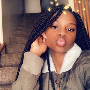 Meet your Posher, Cheyanne